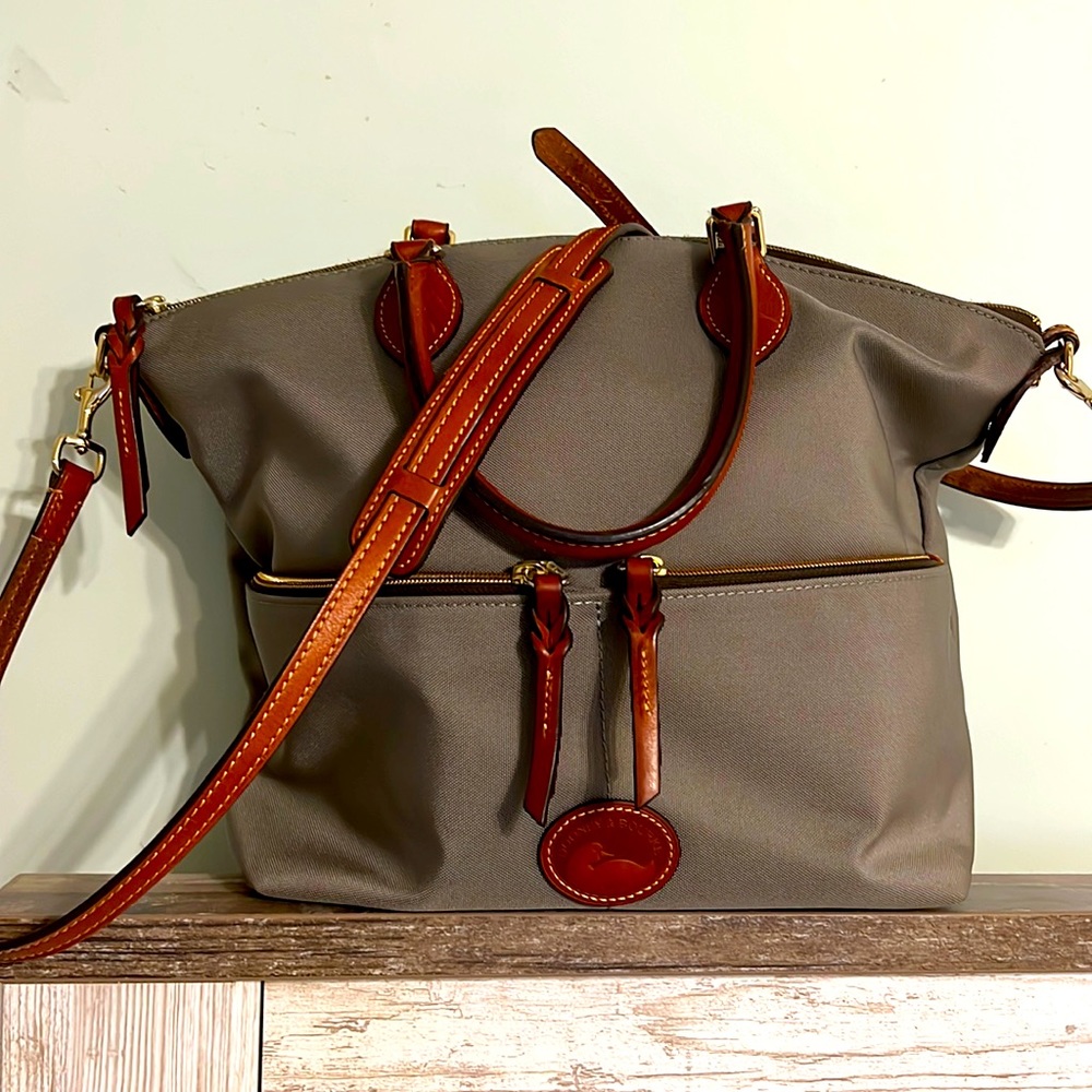 Nylons tote bag